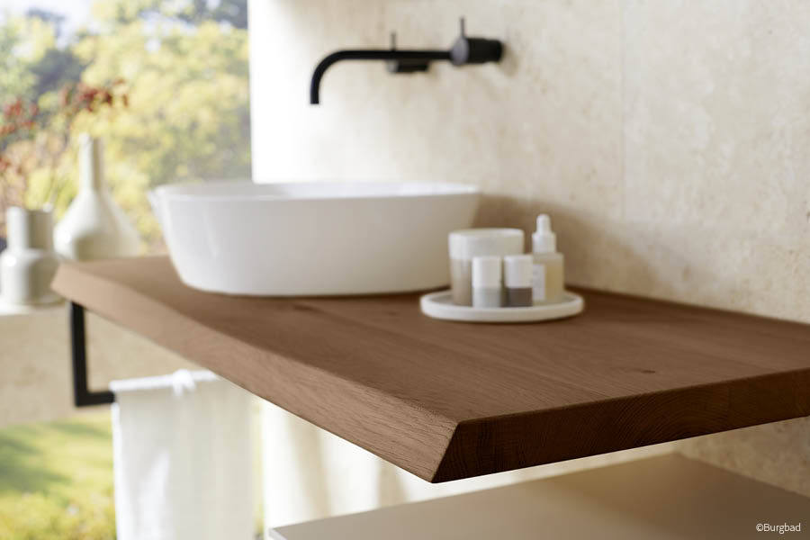 Aktuelles – Trends – News im April 2024 | Badezimmermöbel | Waschbecken in Waschtischplatte aus Holz eingelassen | Möbeltischlerei woodendesign | Tischler Möbeltischler Möbelmanufaktur Hamburg